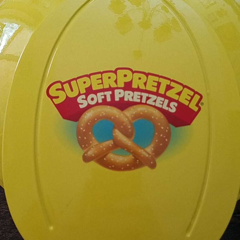 Super Pretzel maker